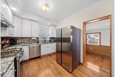 2716 Grove Avenue, Berwyn, IL 60402 - Photo 13