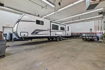 525 S Dixie Highway, Beecher, IL 60401 - Photo 15