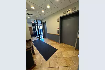 5924 N Lincoln Avenue #206, Chicago, IL 60659 - Photo 5