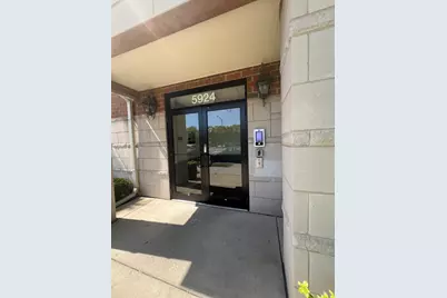 5924 N Lincoln Avenue #206, Chicago, IL 60659 - Photo 3