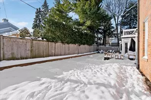 700 Park Dr, Kenilworth, IL 60043 - Photo 33