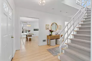 700 Park Dr, Kenilworth, IL 60043 - Photo 3