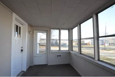 295 Illinois Street, Marseilles, IL 61341 - Photo 3