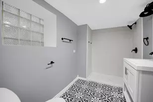 9327 S Elizabeth St, Chicago, IL 60620 - Photo 19