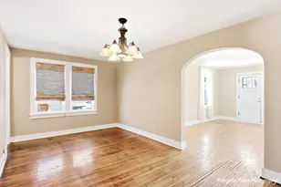 331 Chestnut St, Woodstock, IL 60098 - Photo 7