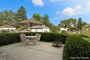 331 Chestnut St, Woodstock, IL 60098 - Photo 15