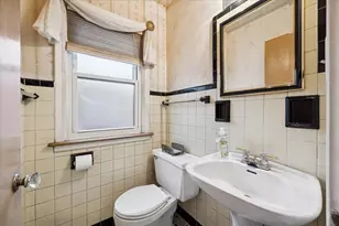 2329 W 107th Pl, Chicago, IL 60643 - Photo 19