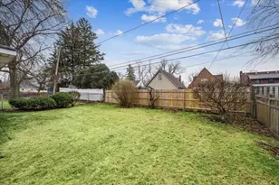 2329 W 107th Pl, Chicago, IL 60643 - Photo 37