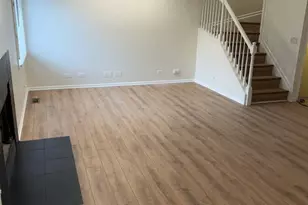 1640 Hilton Head Dr, Naperville, IL 60563 - Photo 9