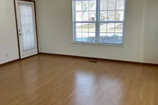 264 Kathryn Ln, North Aurora, IL 60542 - Photo 7
