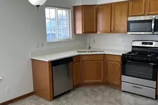 264 Kathryn Ln, North Aurora, IL 60542 - Photo 5