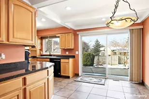 818 Rumple Ln, Addison, IL 60101 - Photo 15