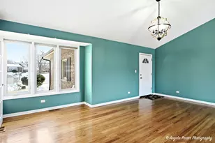 818 Rumple Ln, Addison, IL 60101 - Photo 7