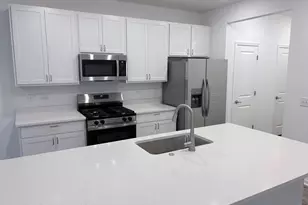 460 Hathaway Ln, Oswego, IL 60543 - Photo 3