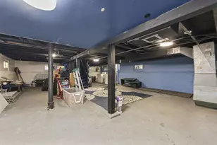 819 N Ash St, Waukegan, IL 60085 - Photo 19