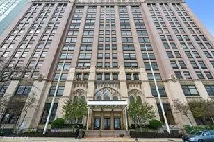 680 N Lake Shore Dr, Chicago, IL 60611 - Photo 1