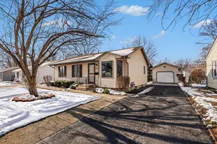 1007 Pearson Dr, Joliet, IL 60435 - Photo 1