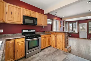 404 E Main, Ashkum, IL 60911 - Photo 7