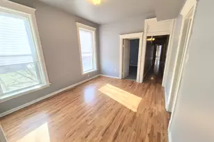 4243 S Calumet Ave, Chicago, IL 60653 - Photo 5