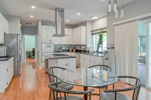 1094 Vista Dr, Gurnee, IL 60031 - Photo 3