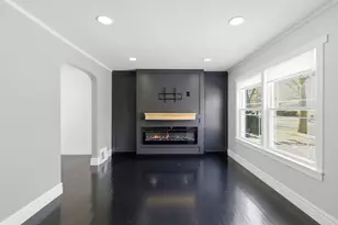 14525 S Michigan Ave, Riverdale, IL 60827 - Photo 5