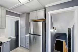 14525 S Michigan Ave, Riverdale, IL 60827 - Photo 9