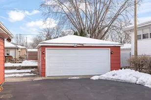 10901 S Nagle Ave, Worth, IL 60482 - Photo 19