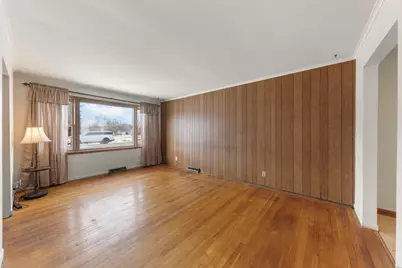 10901 S Nagle Avenue, Worth, IL 60482 - Photo 5