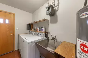 10901 S Nagle Ave, Worth, IL 60482 - Photo 17