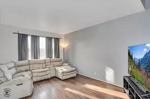 1831 S Wentworth Cir, Romeoville, IL 60446 - Photo 5