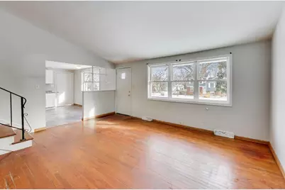 34050 N Lilac Avenue, Grayslake, IL 60030 - Photo 3