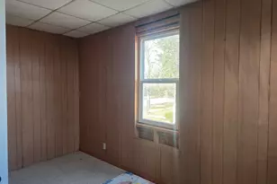 212 N Hunt St, Melvin, IL 60952 - Photo 29