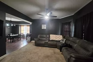 212 N Hunt St, Melvin, IL 60952 - Photo 5