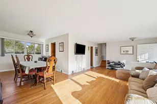 606 Edwards Ave, West Dundee, IL 60118 - Photo 3