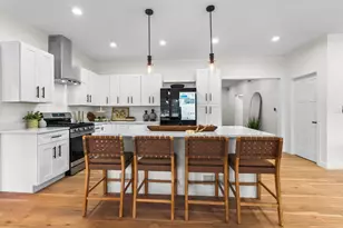 17 W Dearborn St, Plano, IL 60545 - Photo 9