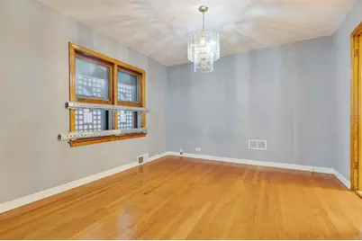7148 S Sawyer Avenue, Chicago, IL 60629 - Photo 5