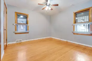 7148 S Sawyer Ave, Chicago, IL 60629 - Photo 13