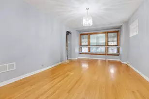 7148 S Sawyer Ave, Chicago, IL 60629 - Photo 3