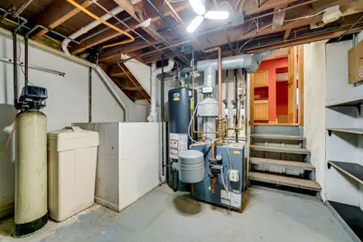 1584 W Fairview Road, Freeport, IL 61032 - Photo 39