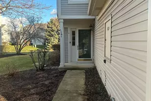 3088 Serenity Ln, Naperville, IL 60564 - Photo 3