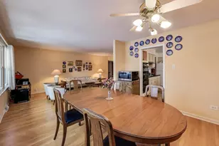 7621 Davis St, Morton Grove, IL 60053 - Photo 7