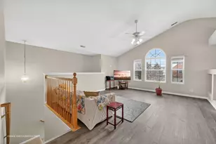 2850 Stonewater Dr, Naperville, IL 60564 - Photo 3