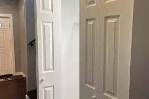 2305 Elisha Ave, Zion, IL 60099 - Photo 27