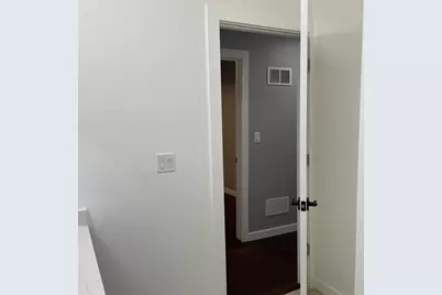 2305 Elisha Avenue, Zion, IL 60099 - Photo 29