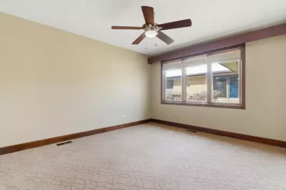 10160 W Fairbanks Avenue, Beach Park, IL 60099 - Photo 21