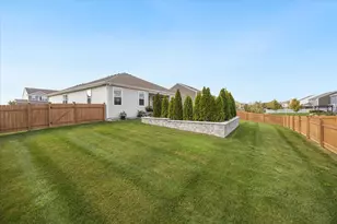 10122 Jonamac Ave, Huntley, IL 60142 - Photo 27