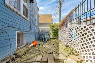 2916 W 25th Pl, Chicago, IL 60623 - Photo 31