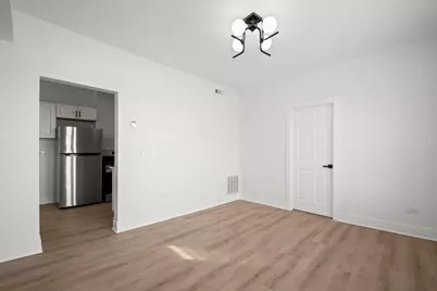 3049 W Berteau Avenue #3, Chicago, IL 60618 - Photo 7