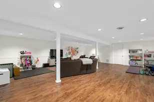 2S386 Seneca Dr, Wheaton, IL 60189 - Photo 23