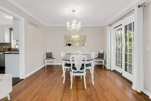 2S386 Seneca Dr, Wheaton, IL 60189 - Photo 7